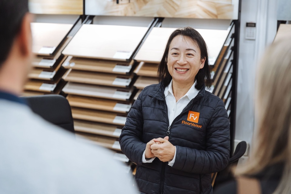 Consultation at the timber racks