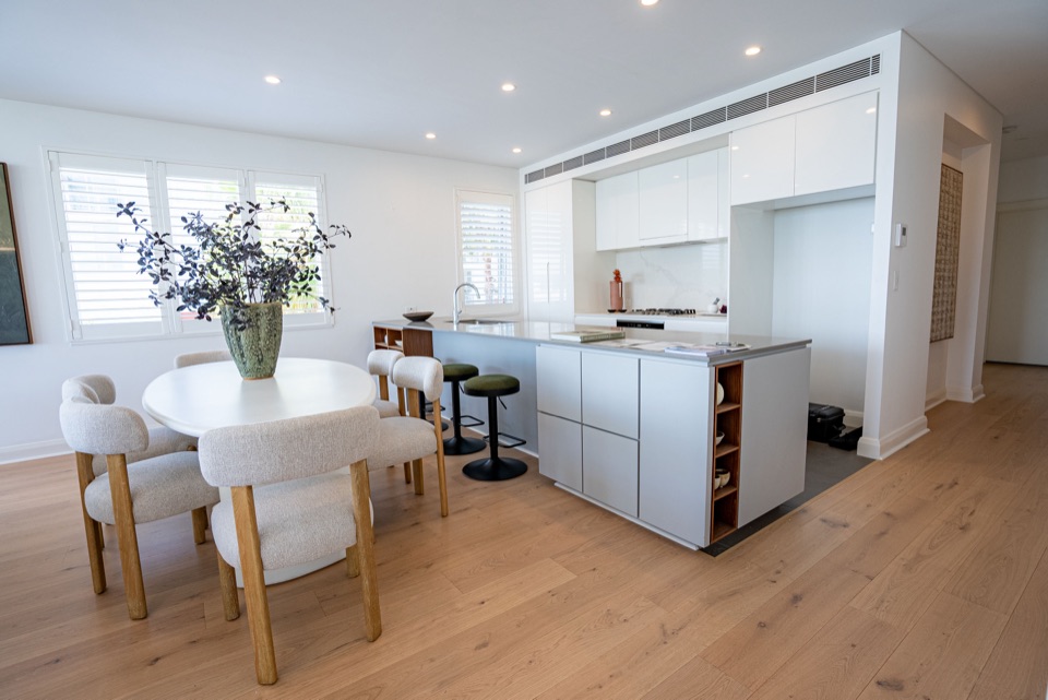 European oak underfoot from dining table to island